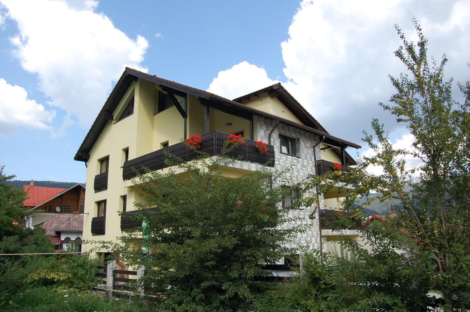The Ghetto Hotell Buşteni Rom bilde