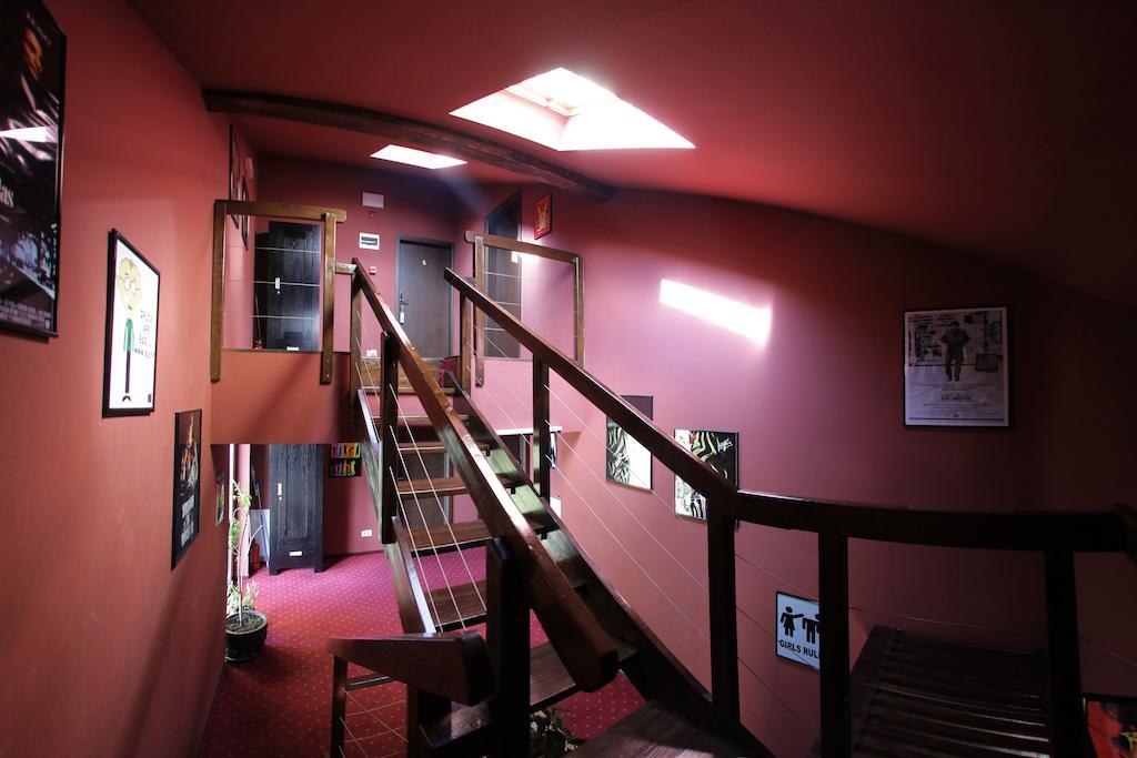 The Ghetto Hotell Buşteni Eksteriør bilde