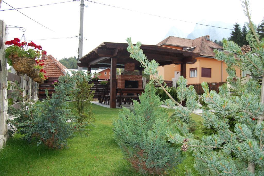 The Ghetto Hotell Buşteni Eksteriør bilde