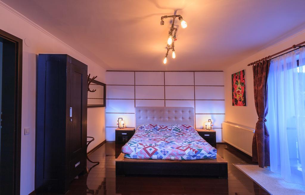 The Ghetto Hotell Buşteni Eksteriør bilde