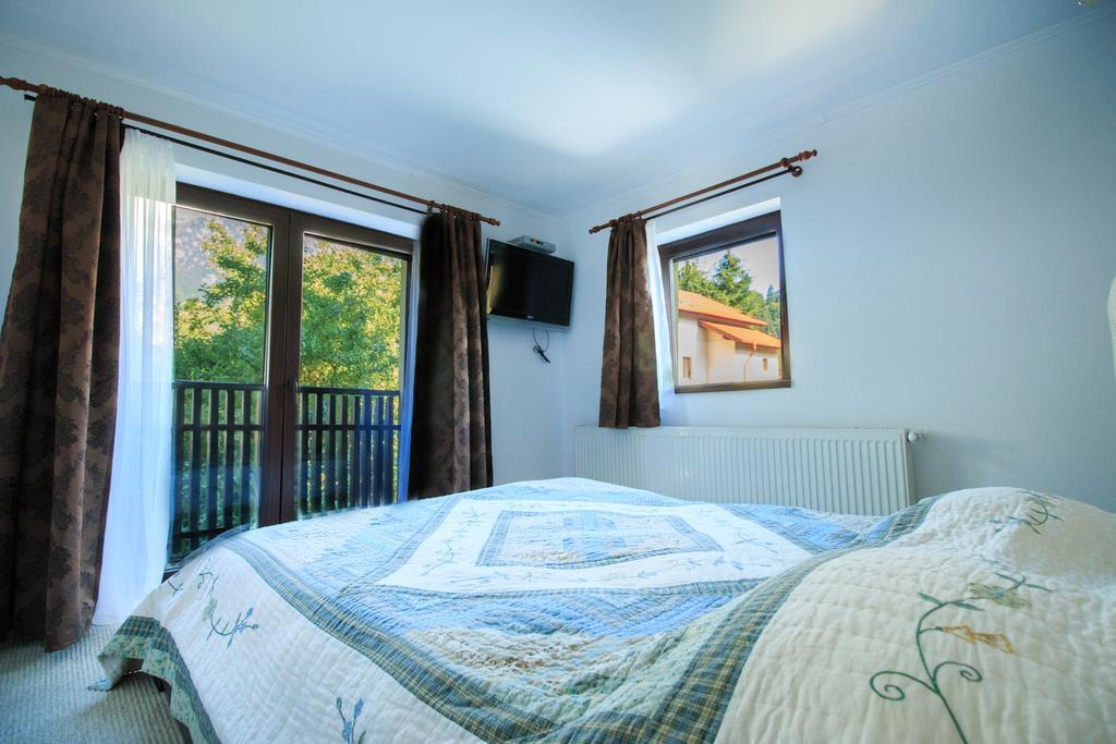 The Ghetto Hotell Buşteni Eksteriør bilde