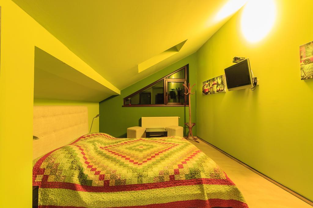 The Ghetto Hotell Buşteni Eksteriør bilde