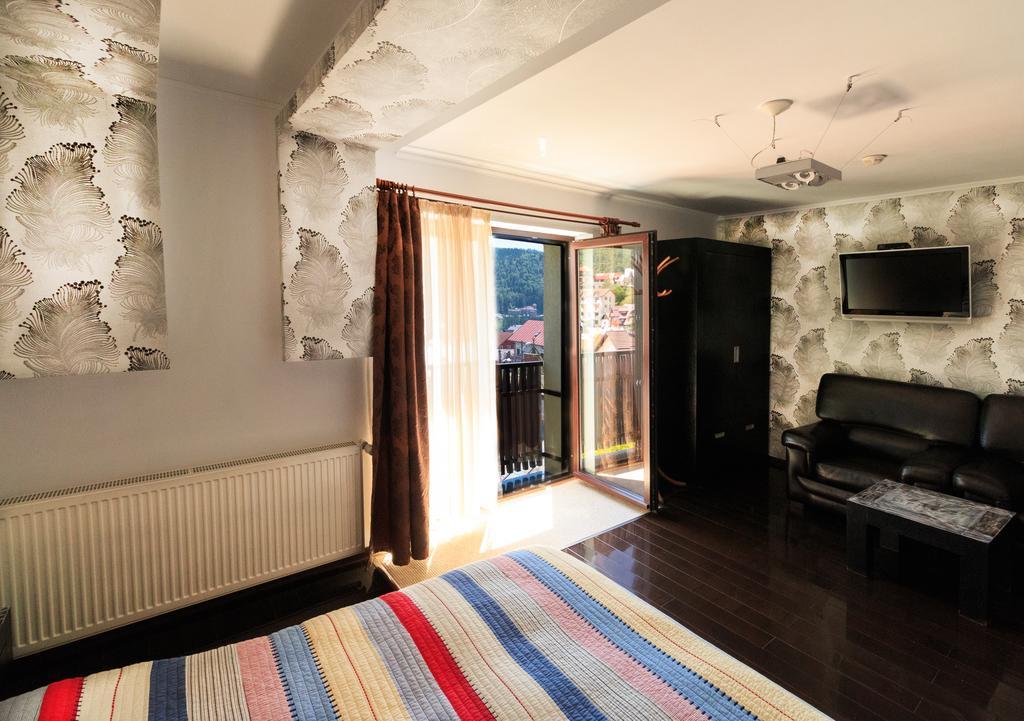The Ghetto Hotell Buşteni Eksteriør bilde