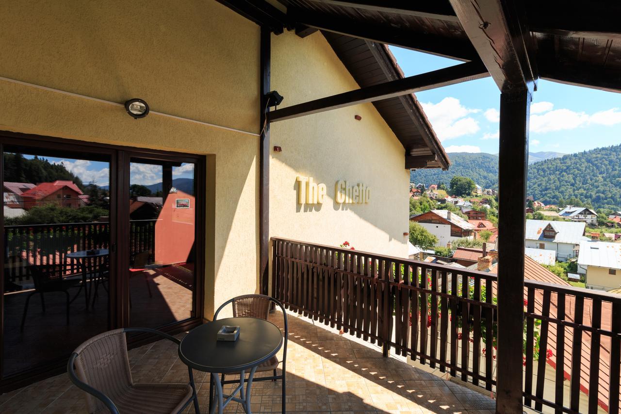 The Ghetto Hotell Buşteni Eksteriør bilde